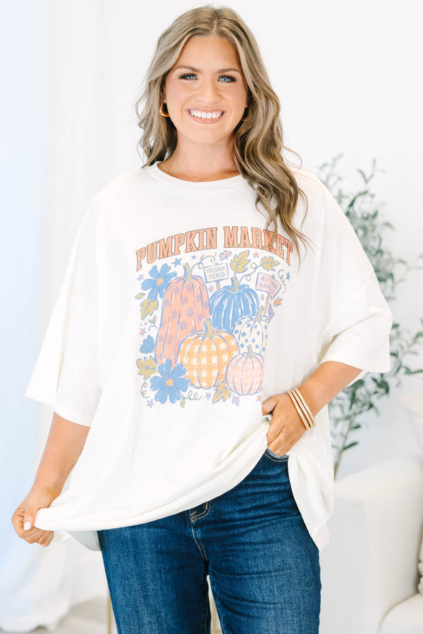 Plus Size ivory cotton boyfriend tee with a colorful pumpkin market graphic and short sleeves.