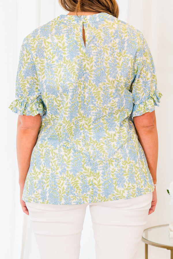 Chic Soul plus size clothing, short sleeve blue floral top with ruffle detail on sleeves with slight puff sleeve