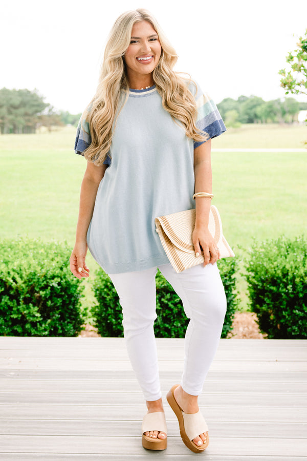 Chic Soul plus size clothing, light blue short sleeve crewneck sweater with white to dark blue stepped gradient on sleeves