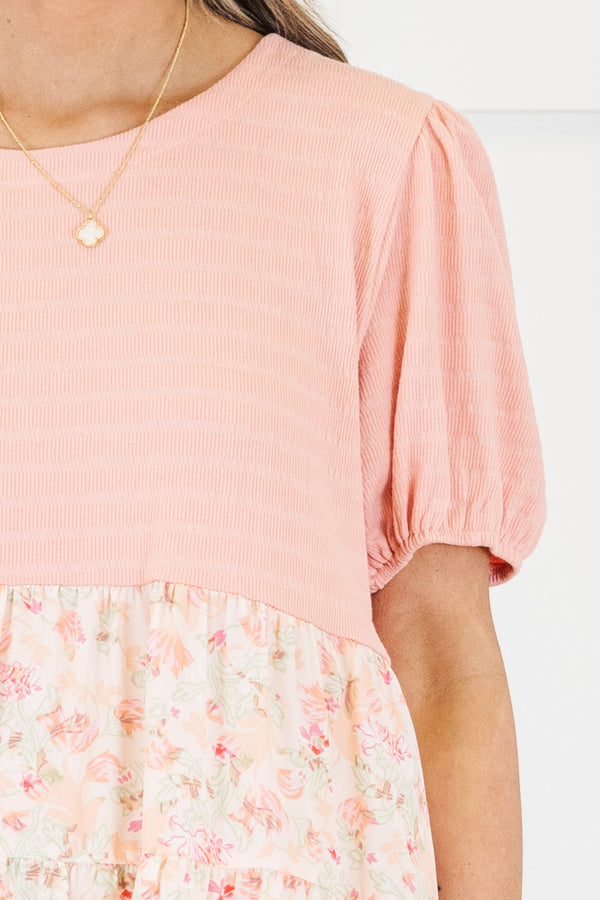 Chic Soul plus size clothing, pink short sleeve tiered mini dress with round neckline with short puff sleeves with tiered white floral skirt
