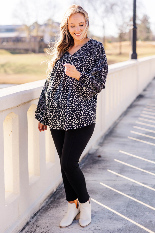 Chic Soul plus size clothing, black top with white spotted color block pattern and balloon sleeves
