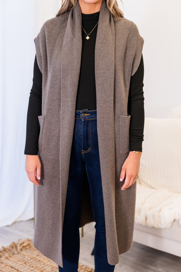Plus Size knee-length grey sleeveless cardigan with an open front and side pockets.