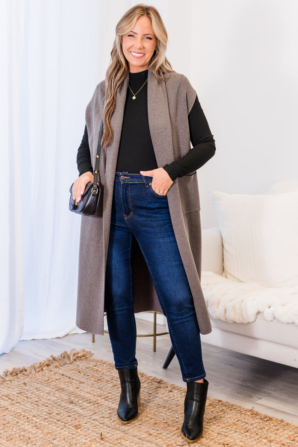 Plus Size knee-length grey sleeveless cardigan with an open front and side pockets.