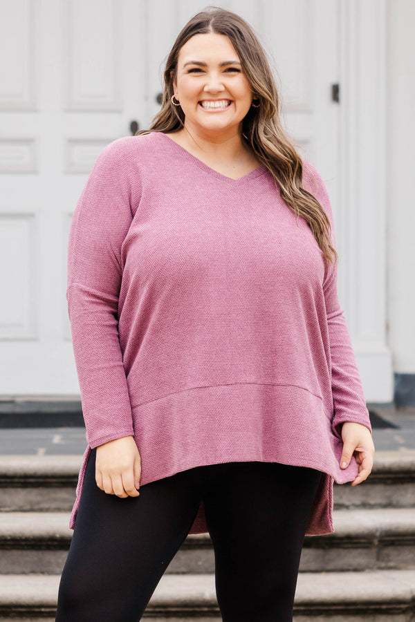 Chic Soul plus size clothing, mauve colored flowy top with slight v neck long sleeve textured