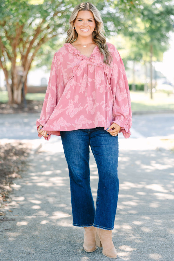 Plus Size mauve floral print top with ruffle V-neckline and long balloon sleeves.
