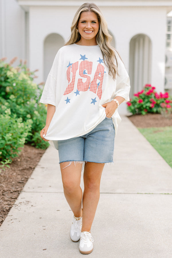 Plus Size ivory oversized boyfriend tee with checkered USA graphic and blue stars.