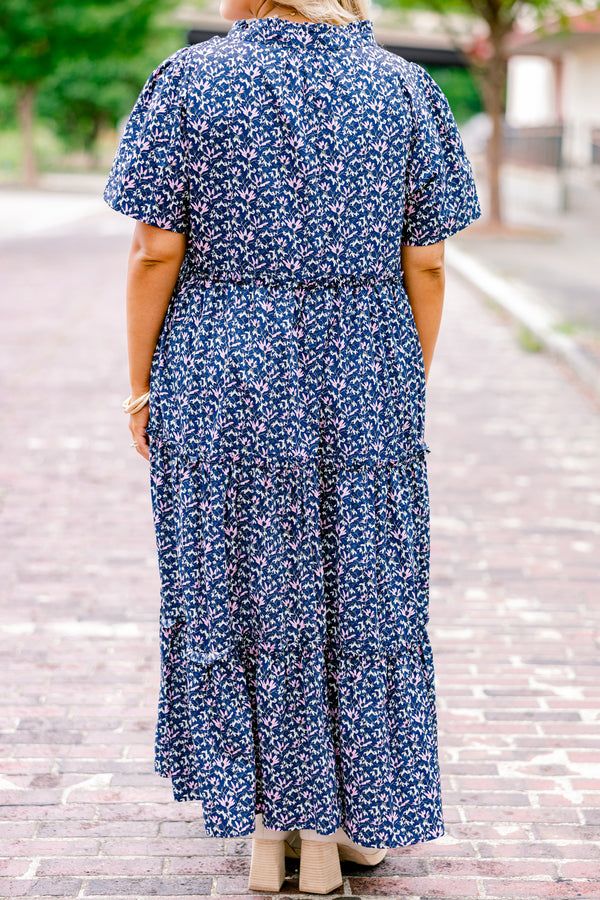 Chic Soul Plus size clothing, navy floral maxi dress with short sleeves and a white floral pattern throughout 