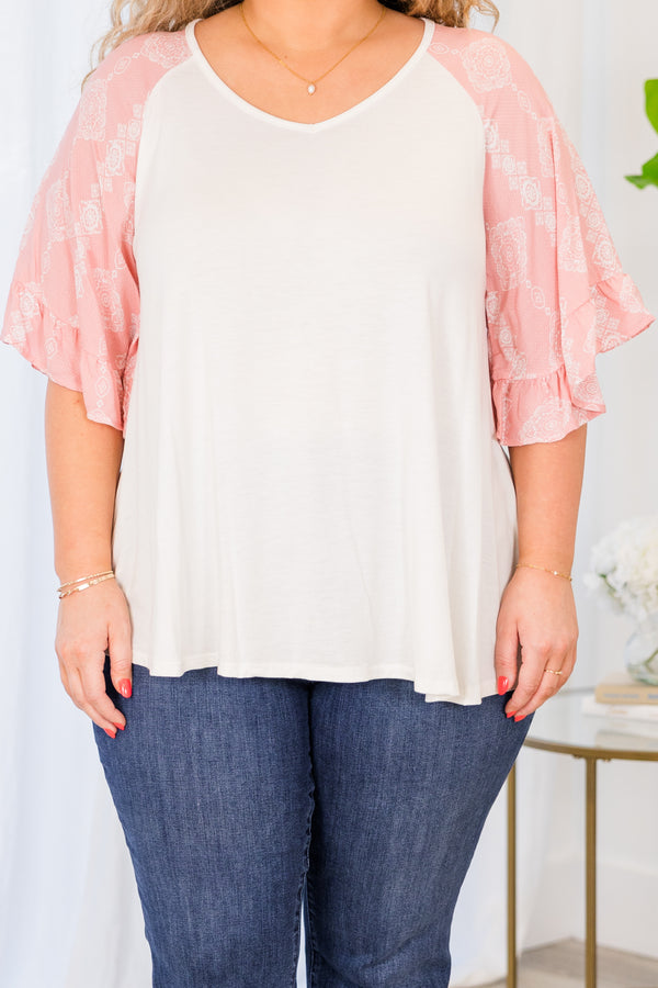 Chic Soul plus size clothing, ivory top with pink floral short sleeves 