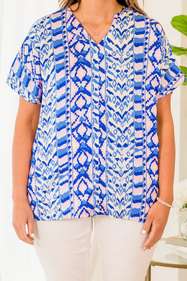 Chic Soul plus size clothing, short sleeve white top with blue spotted and striped pattern