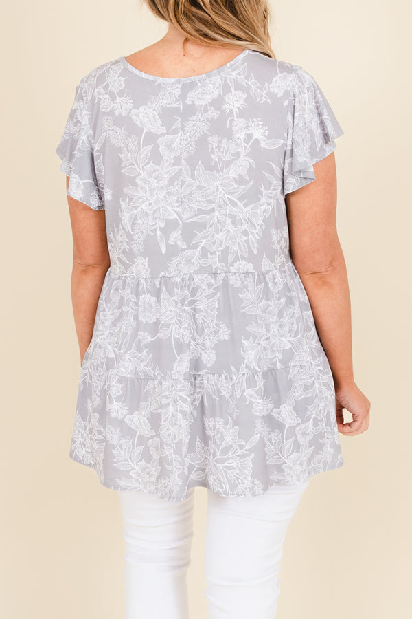 Chic Soul plus size clothing, gray tiered style top with white floral pattern and ruffle sleeves