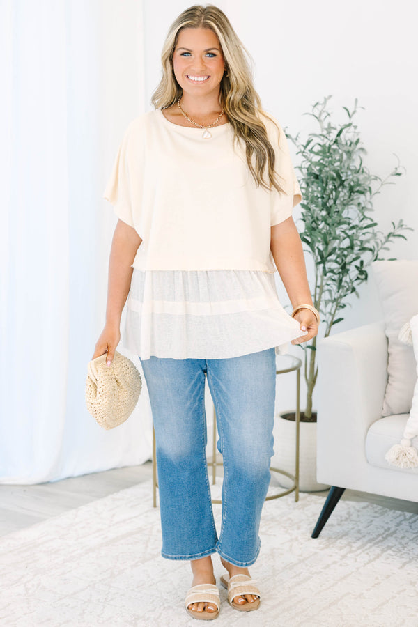 Chic Soul plus size clothing, short-sleeve ivory white baby doll top with the bottom being a ruffled lace with a scoop-neckline