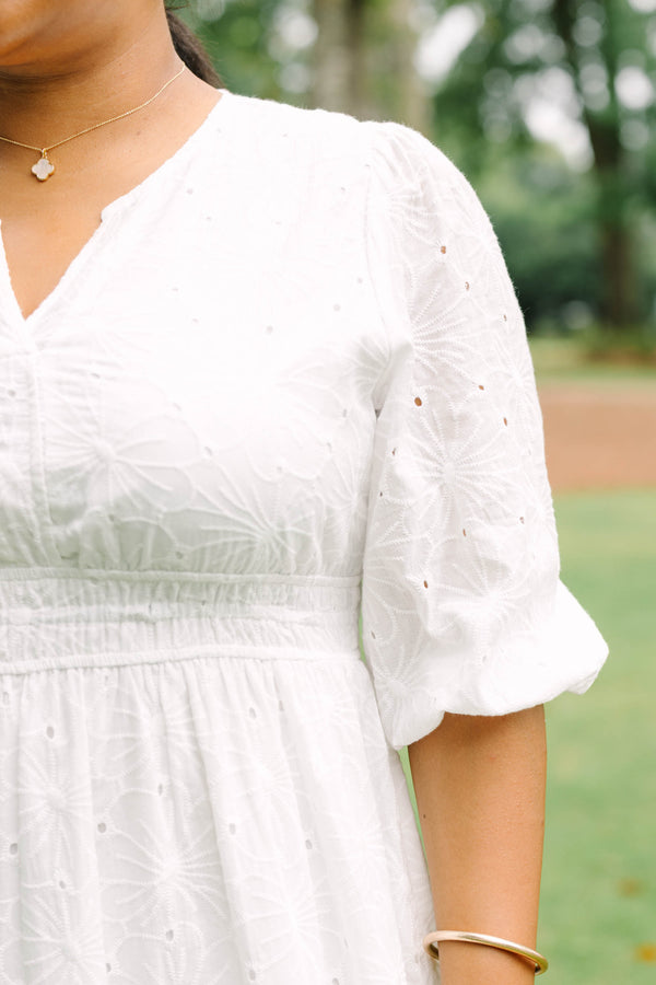 Chic Soul plus size clothing, white puff mid sleeve maxi dress with small v cut out at neckline and tiered skirt