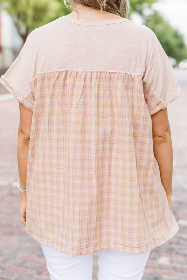 Chic Soul plus size clothing, mauve short sleeve casual top with small cuffs at the end of each sleeve 