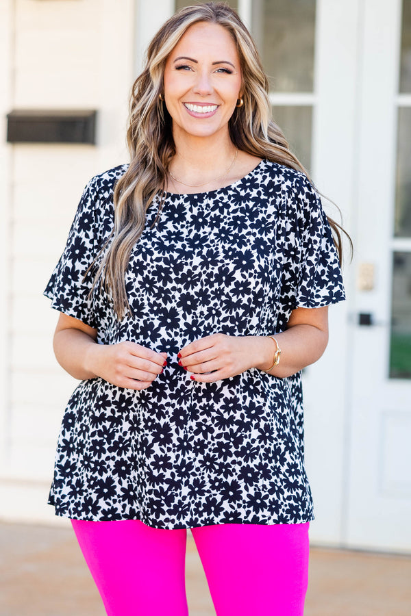 Chic Soul plus size clothing, black floral print short sleeve top