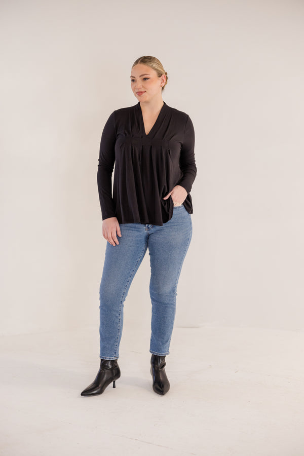 Chic Soul plus size clothing, black long sleeve flowy top with v neckline and pleated detail in front