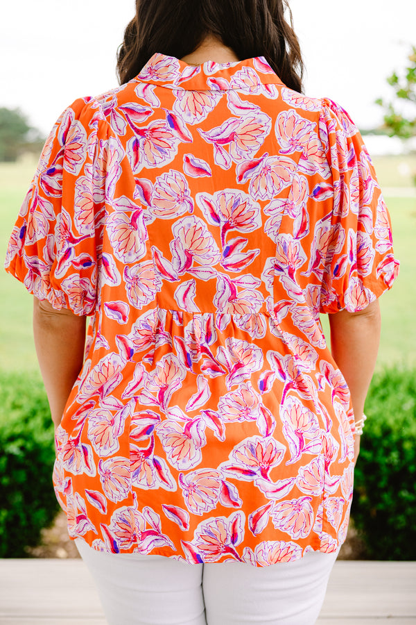 Chic Soul plus size clothing, burnt orange collared casual top with short bubble sleeves and sketch floral design