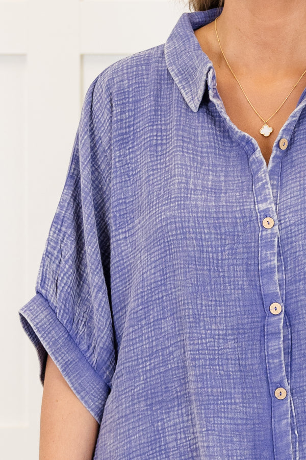 Chic Soul plus size clothing, marlin purple short sleeve acid wash button up top with collar detail with cuffed sleeves

