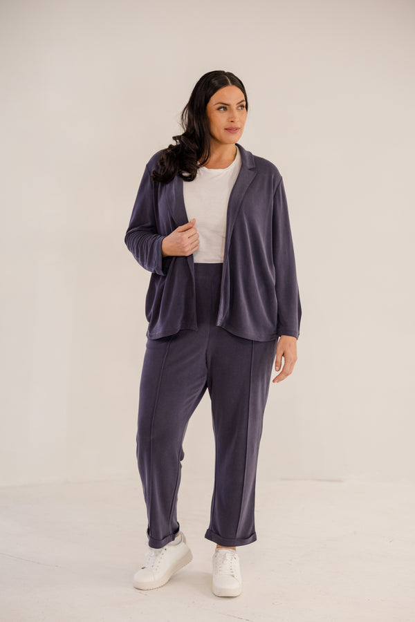 Chic Soul plus size clothing, ink navy long sleeve flowy blazer with collar detail