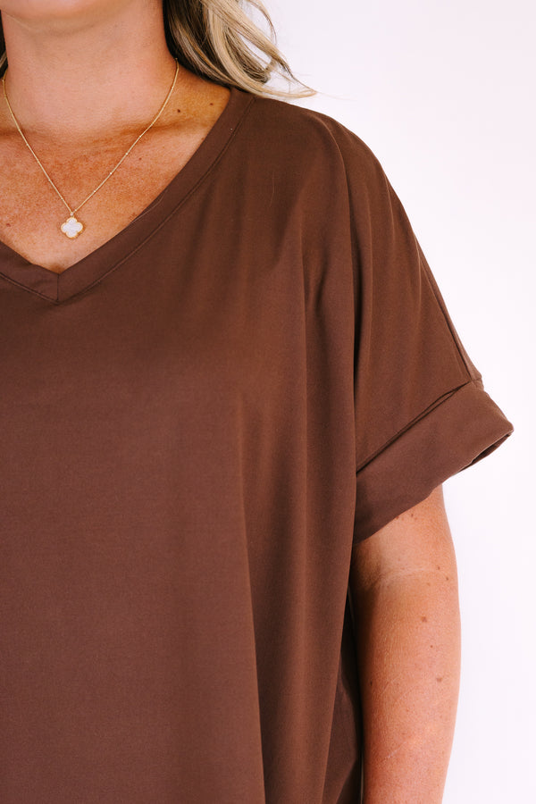 Plus Size mocha two-piece set featuring a v-neck short sleeve tunic top and matching biker shorts.