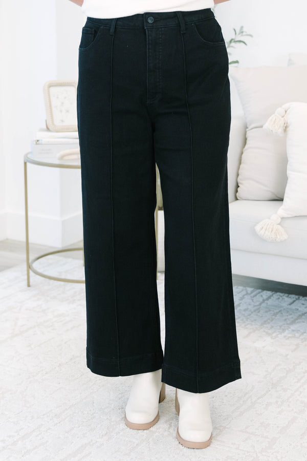 Plus size black wide leg jeans with front seam detail and a comfortable high-waisted fit.