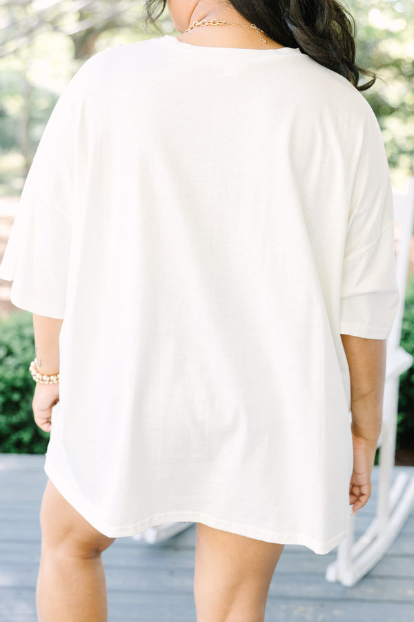 Chic Soul plus size clothing, white short sleeve oversized boyfriend tee with red, white, and blue checkered print smiley face graphic in the middle