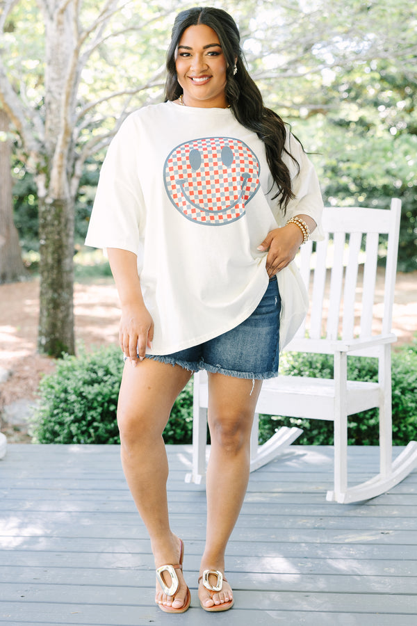 Chic Soul plus size clothing, white short sleeve oversized boyfriend tee with red, white, and blue checkered print smiley face graphic in the middle
