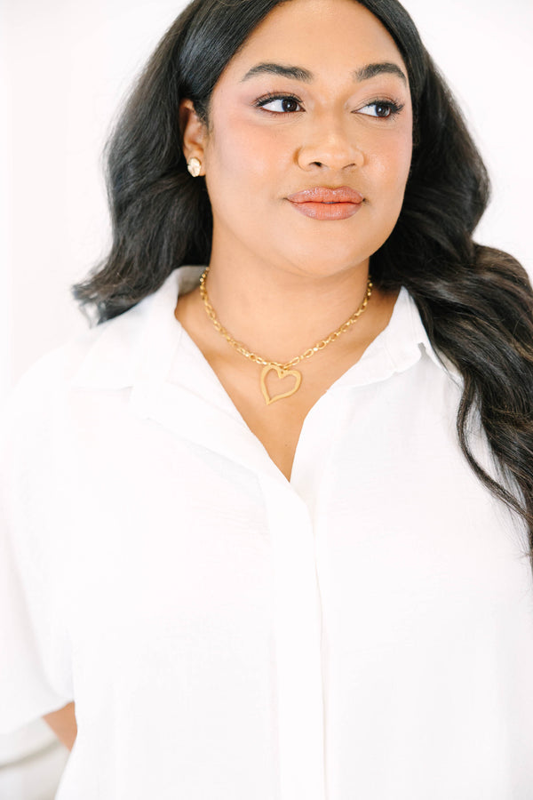 Plus Size gold chain necklace featuring a delicate open heart-shaped pendant.