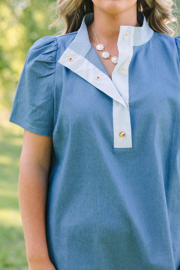 Plus Size denim shift dress with short puff sleeves and a light blue button-down collar.