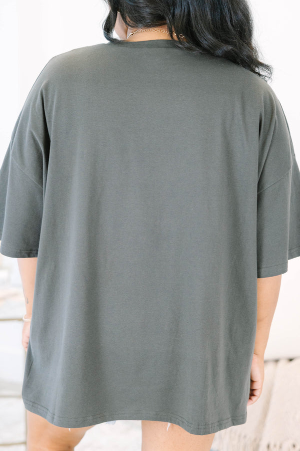 Plus Size smoke grey boyfriend tee with a blue leopard print USA graphic and denim shorts.