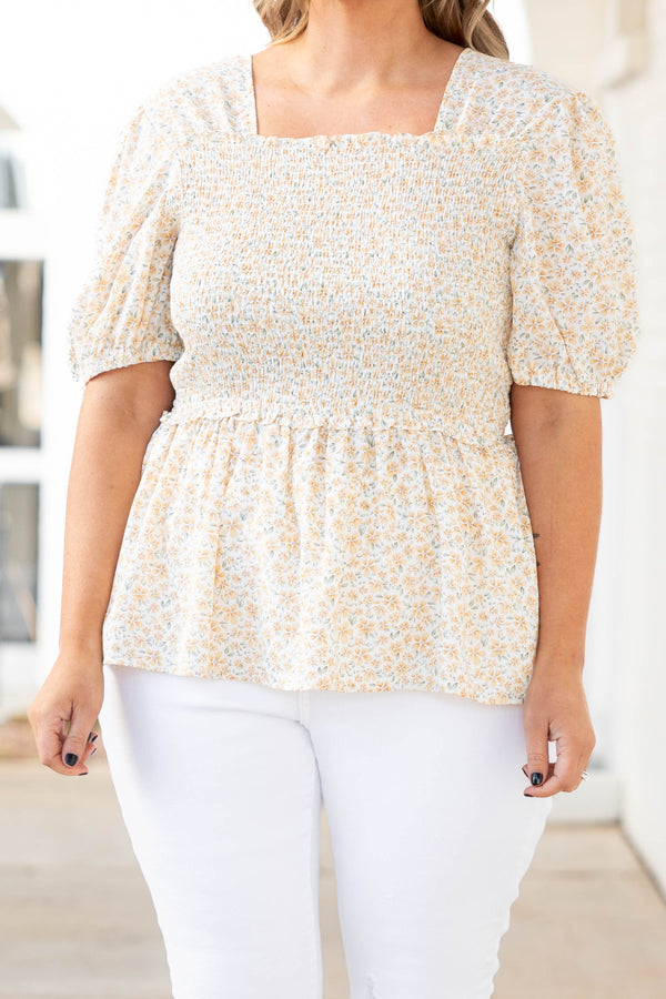 Chic Soul plus size clothing, yellow floral print smocked shirt with puff sleeves
