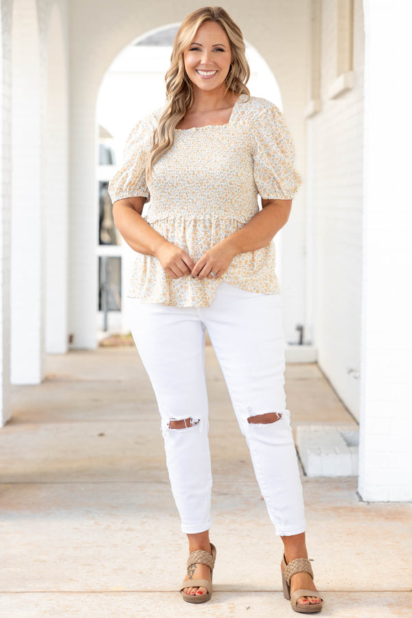 Chic Soul plus size clothing, yellow floral print smocked shirt with puff sleeves