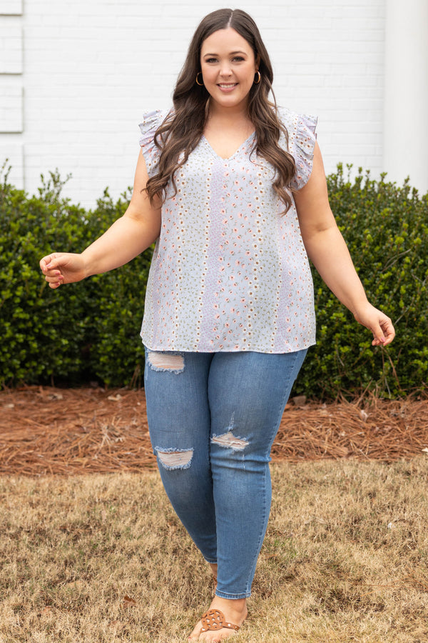 Chic Soul plus size clothing, lilac v neck short ruffle sleeve floral pattern top