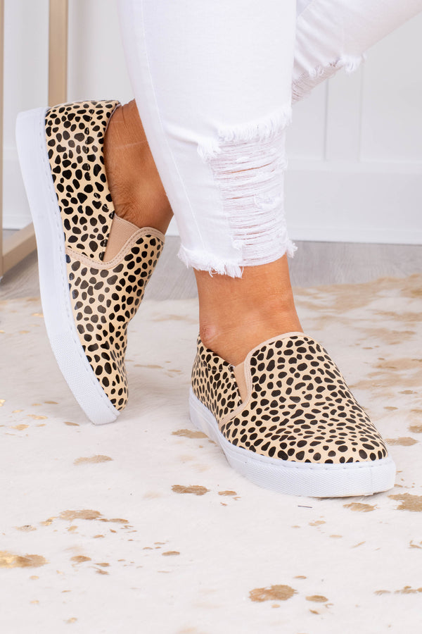 slides, slip on, closed toe, closed heel, white heel, beige, black, leopard