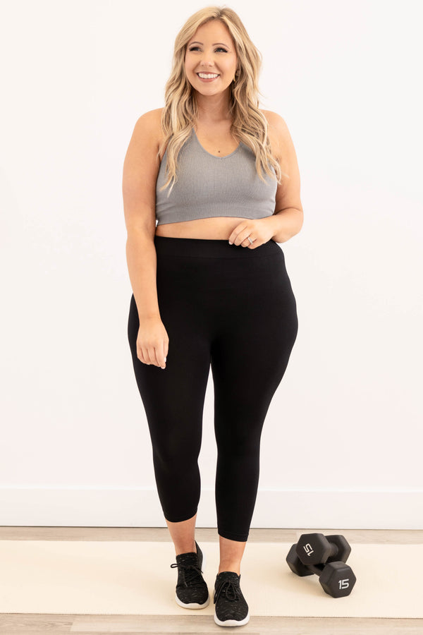Chic Soul plus size clothing, solid black capri leggings